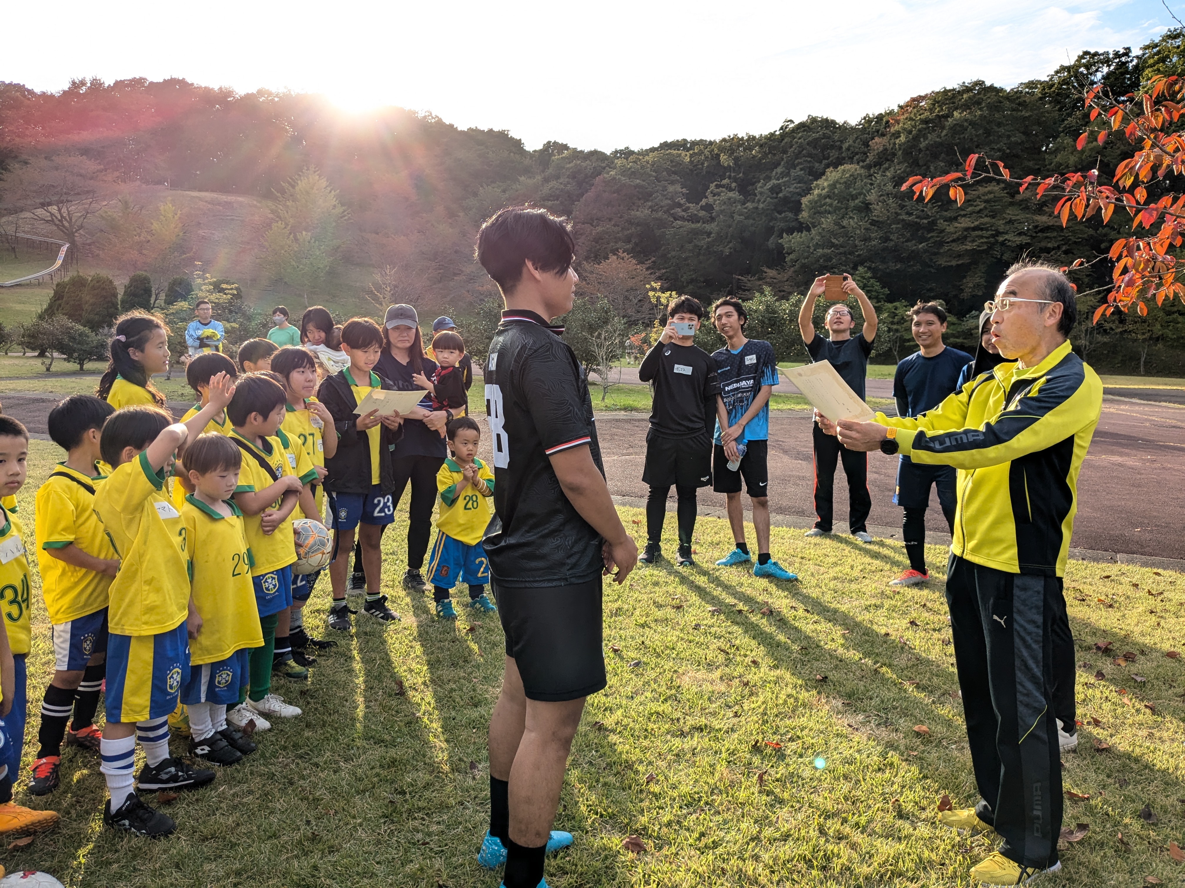 地域の皆さんと一緒にフットサル大会したよ！！